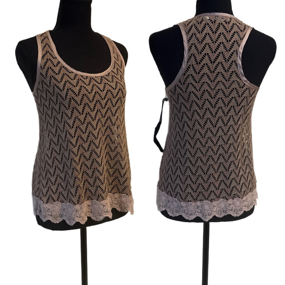 Chloe K Beige Zigzag Lace Tank Top